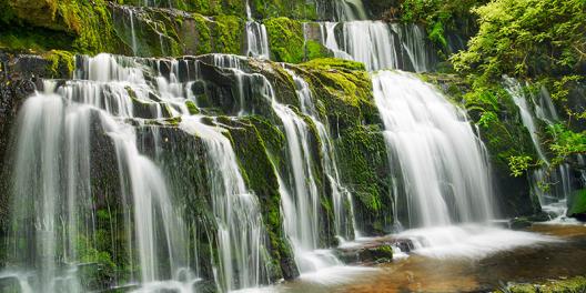 Waterfall Purakaunui Falls, New Zealand