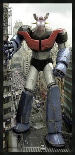 Mazinger Z XXL en la Gran Vía